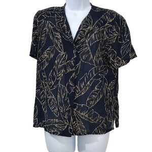 Carlisle 100% silk Dark blue blouse size 8. A398